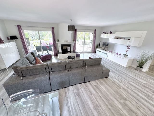 6 Zimmer Villa zu verkaufen in Benalmádena mit Pool Garage - 1.350.000 € (Ref: 10061152)