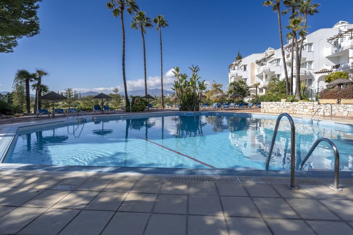 2 soveværelse Lejlighed til salg i Mijas Golf med swimmingpool - € 307.500 (Ref: 10062909)