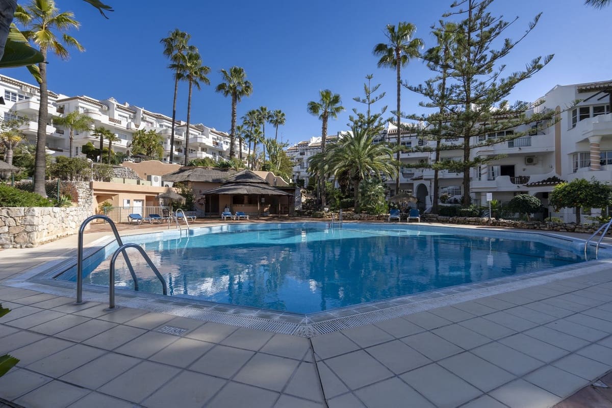 2 soveværelse Lejlighed til salg i Mijas Golf med swimmingpool - € 307.500 (Ref: 10062909)
