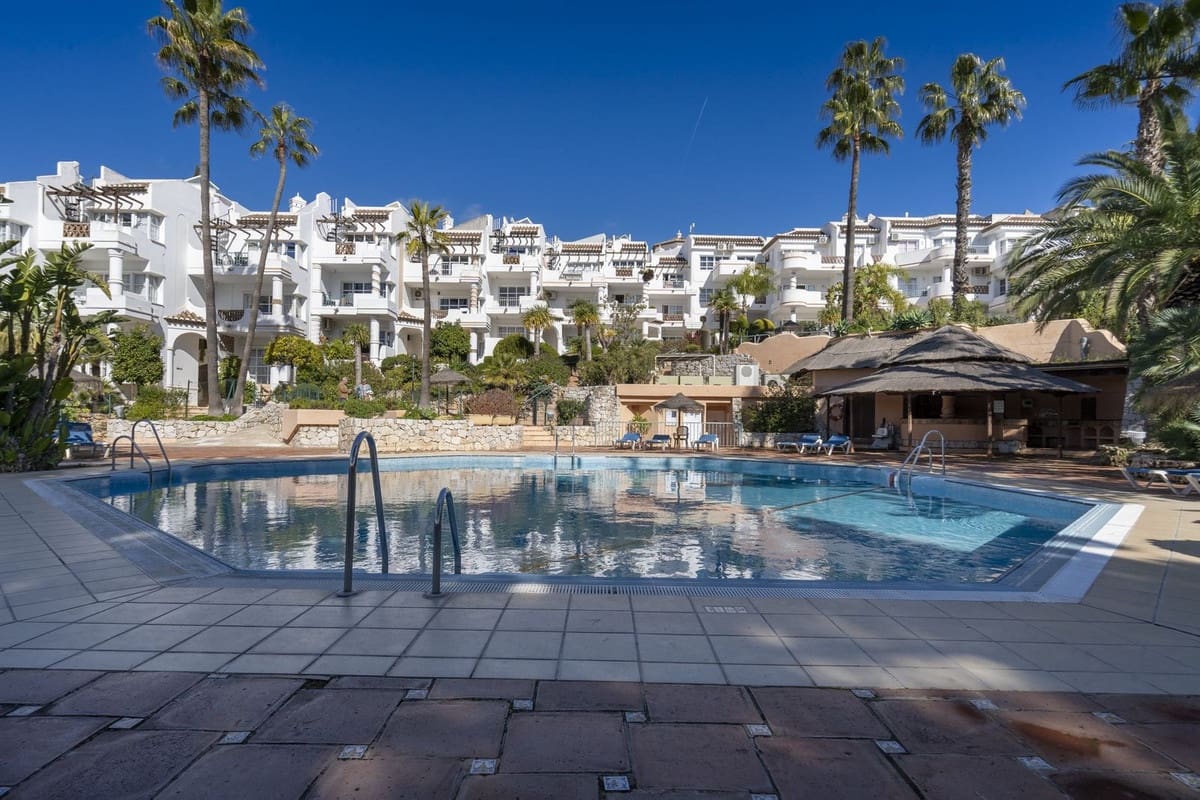 2 soveværelse Lejlighed til salg i Mijas Golf med swimmingpool - € 307.500 (Ref: 10062909)