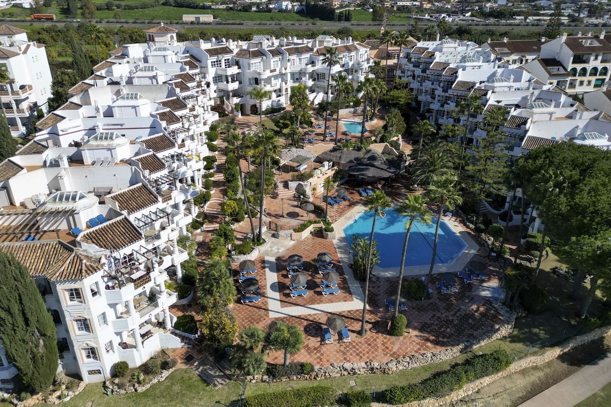 2 soveværelse Lejlighed til salg i Mijas Golf med swimmingpool - € 307.500 (Ref: 10062909)