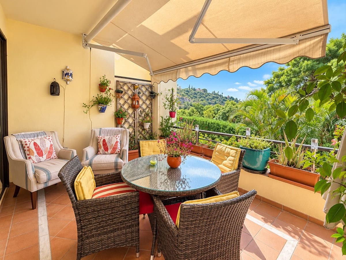 2 sypialnia Apartament na sprzedaż w Los Arqueros z basenem - 375 000 € (Ref: 10062910)