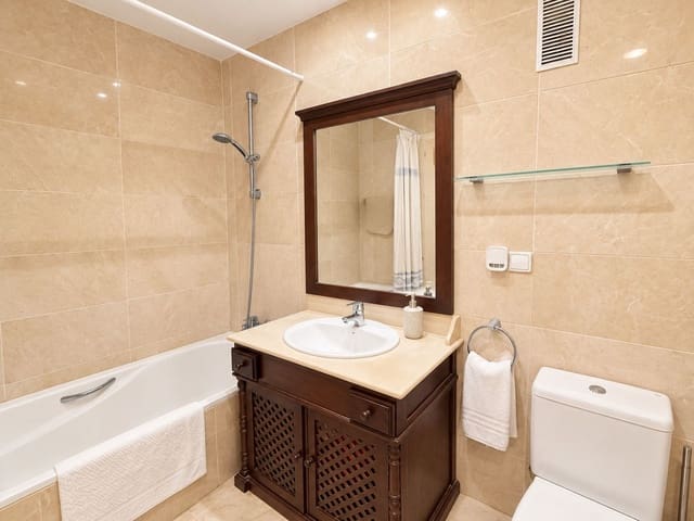 2 quarto Apartamento para venda em Los Arqueros, Benahavís com piscina - 375 000 € (Ref: 10062910)