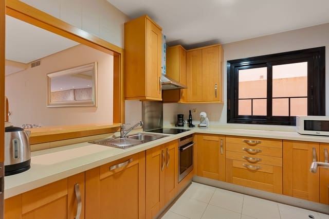 2 Zimmer Apartment zu verkaufen in Puerto Banus, Marbella mit Pool - 825.000 € (Ref: 10062917)