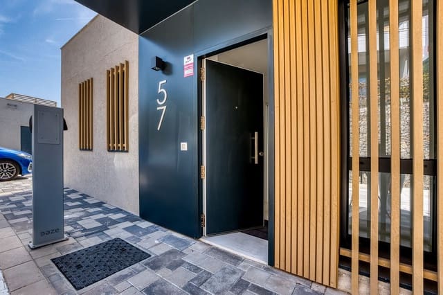 3 sypialnia Dom na sprzedaż w El Chaparral, Mijas z basenem garażem - 889 500 € (Ref: 10065495)