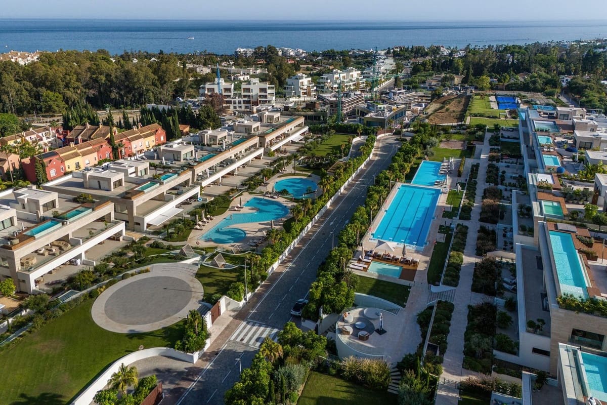 4 soveværelse Lejlighed til salg i Golden Mile med swimmingpool - € 4.500.000 (Ref: 10065497)