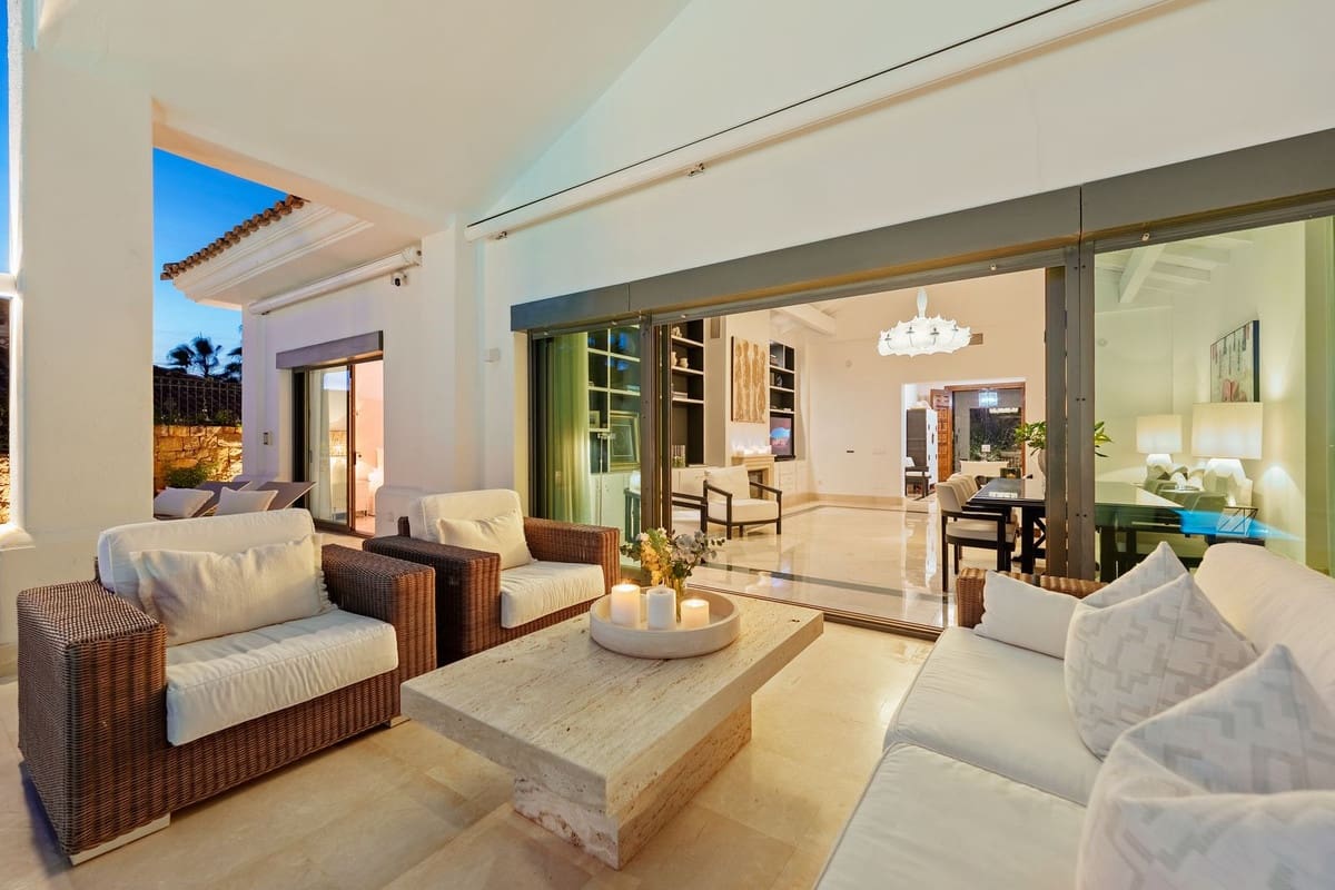 4 sovrum Villa till salu i Nueva Andalucia med pool - 4 390 000 € (Ref: 10065499)