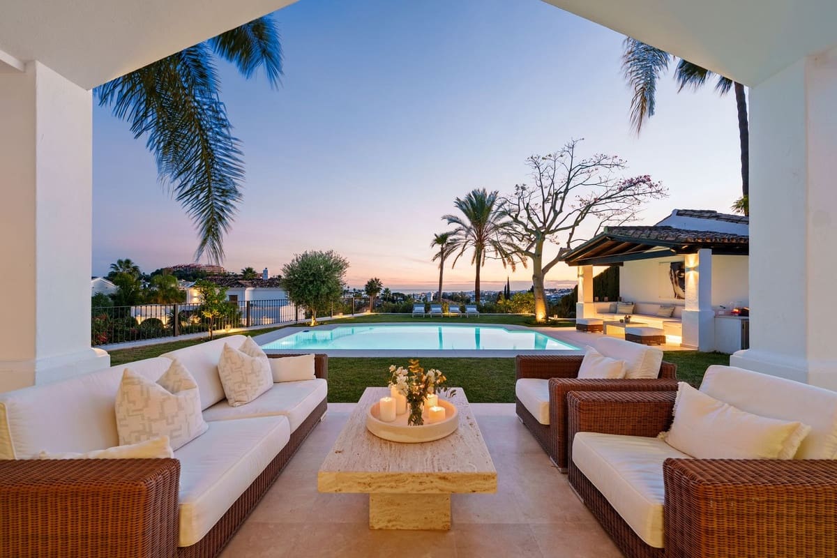 4 sovrum Villa till salu i Nueva Andalucia med pool - 4 390 000 € (Ref: 10065499)