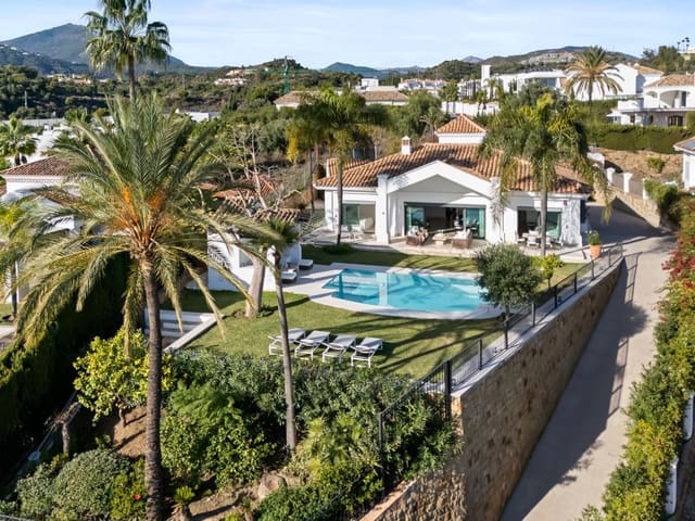 4 sovrum Villa till salu i Nueva Andalucia, Marbella med pool - 4 390 000 € (Ref: 10065499)