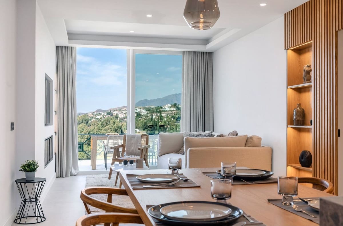 3 slaapkamer Appartement te koop in La Quinta met zwembad - € 720.000 (Ref: 10065500)