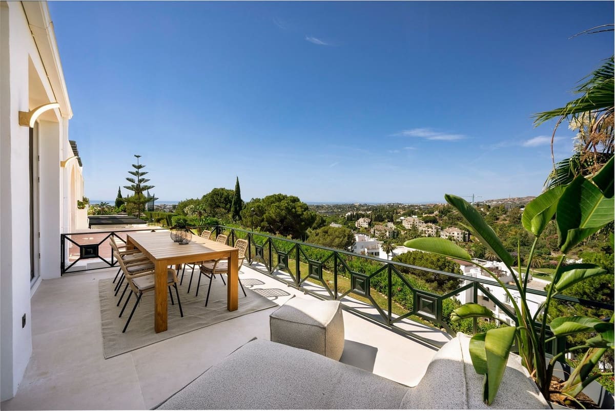 3 slaapkamer Appartement te koop in La Quinta met zwembad - € 720.000 (Ref: 10065500)