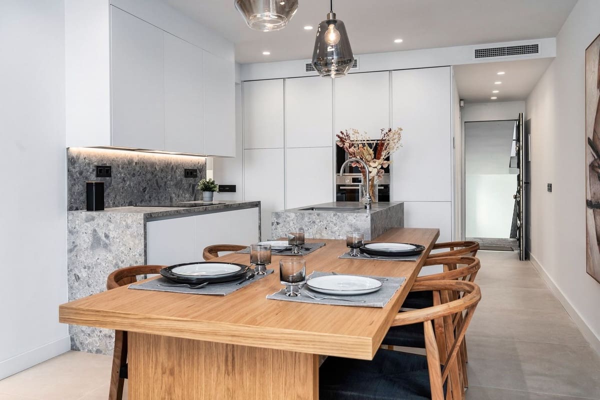 3 slaapkamer Appartement te koop in La Quinta met zwembad - € 720.000 (Ref: 10065500)