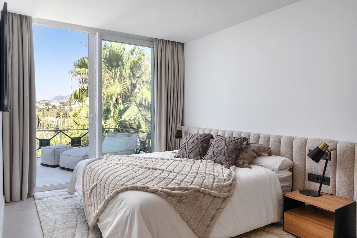 3 slaapkamer Appartement te koop in La Quinta met zwembad - € 720.000 (Ref: 10065500)