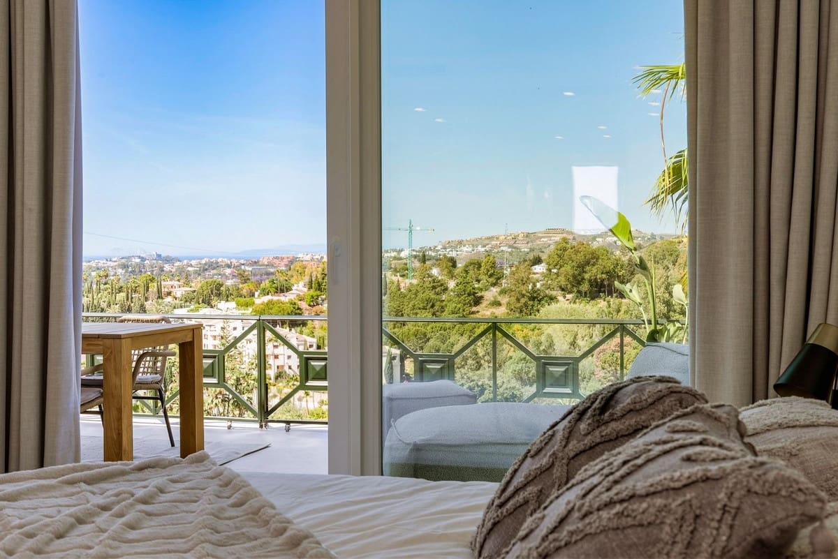 3 slaapkamer Appartement te koop in La Quinta met zwembad - € 720.000 (Ref: 10065500)