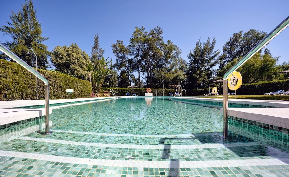 3 slaapkamer Appartement te koop in La Quinta met zwembad - € 720.000 (Ref: 10065500)