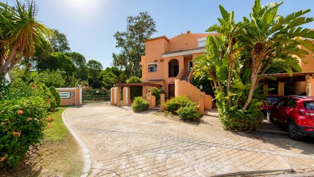 4 Zimmer Apartment zu verkaufen in Estepona mit Pool Garage - 1.300.000 € (Ref: 10065502)