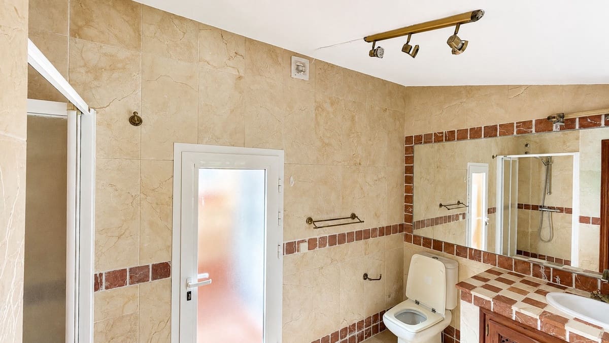 4 Zimmer Apartment zu verkaufen in Estepona mit Pool Garage - 1.300.000 € (Ref: 10065502)