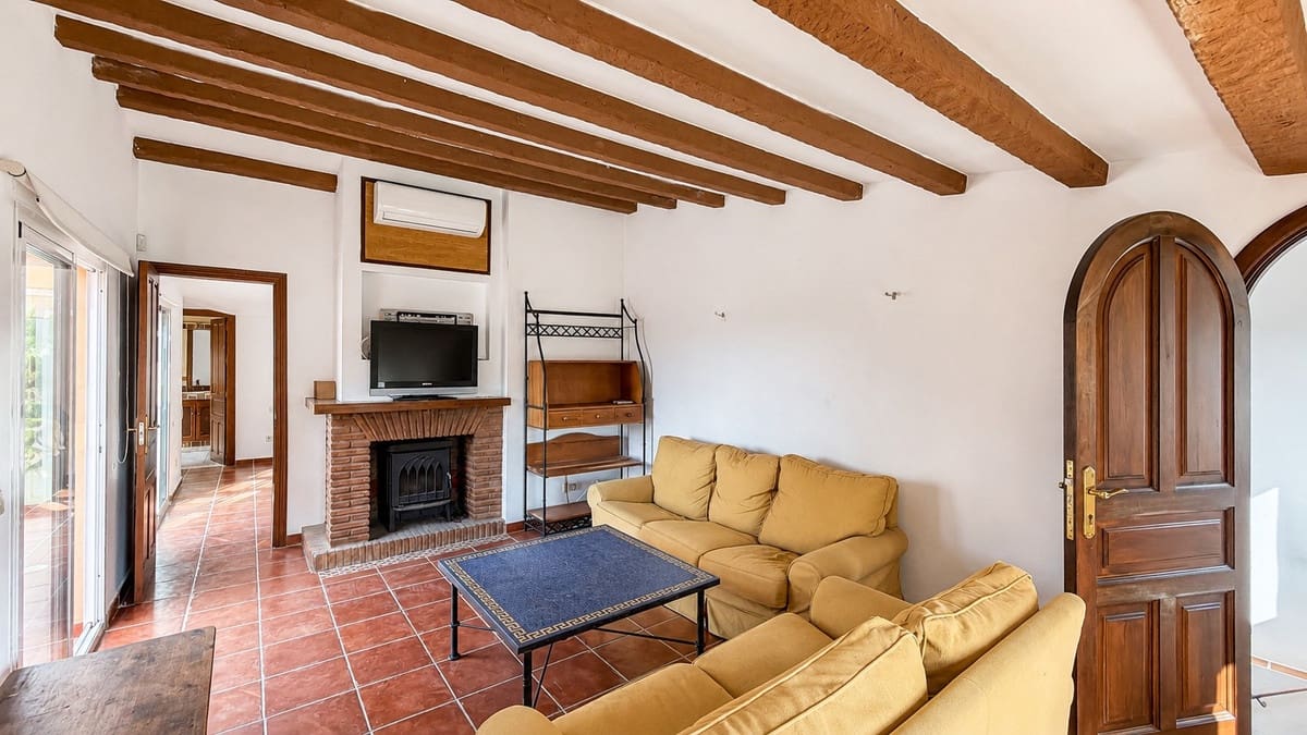 4 Zimmer Apartment zu verkaufen in Estepona mit Pool Garage - 1.300.000 € (Ref: 10065502)