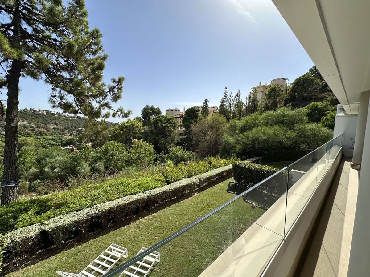 3 soveværelse Lejlighed til salg i Benahavis - € 675.000 (Ref: 10065503)