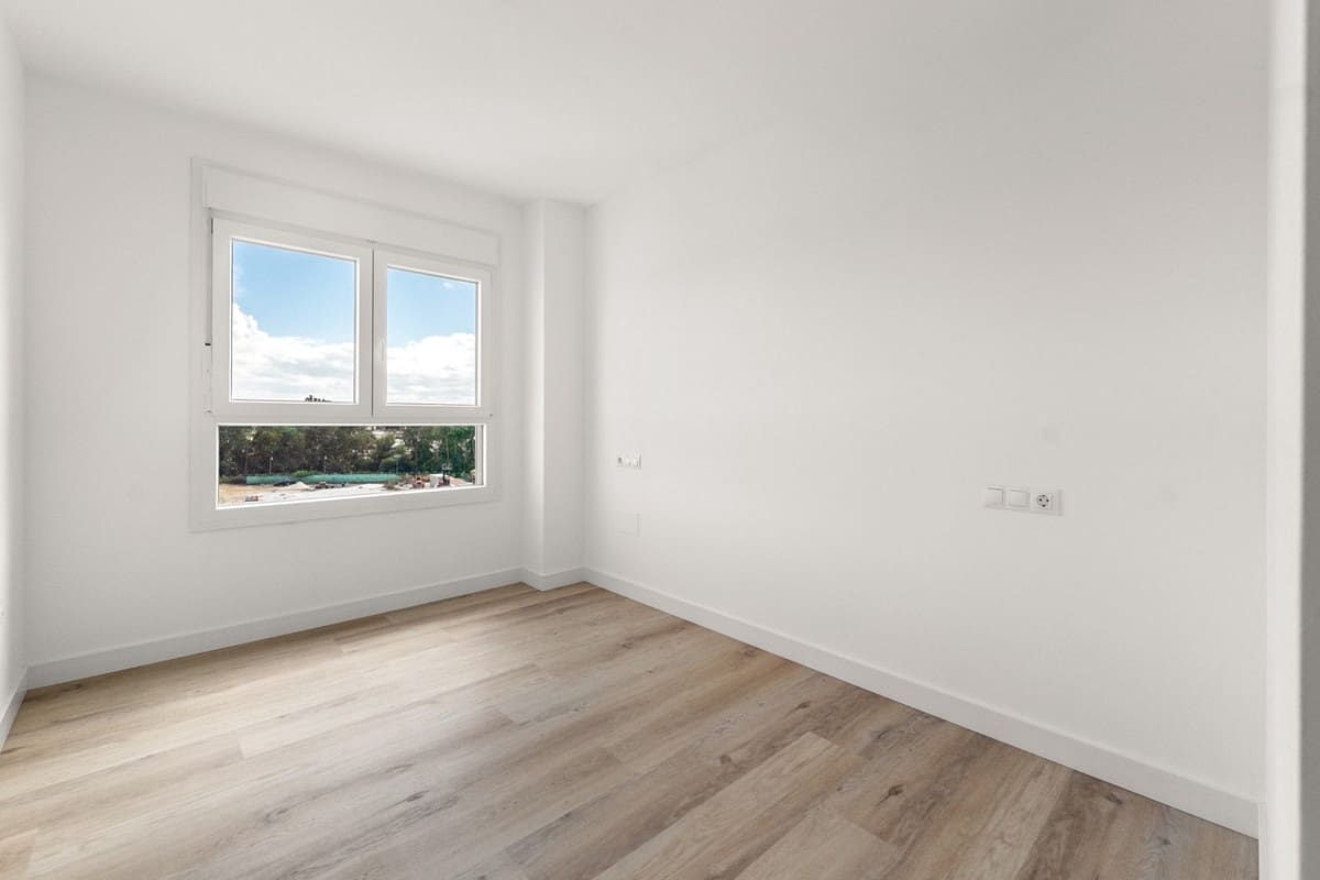 Apartamento de 3 habitaciones en Marbella en venta con piscina - 675.000 € (Ref: 10065504)