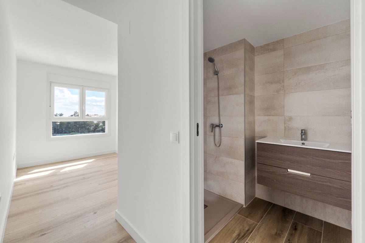 Apartamento de 3 habitaciones en Marbella en venta con piscina - 675.000 € (Ref: 10065504)