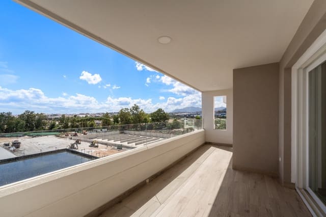 Apartamento de 3 habitaciones en Marbella en venta con piscina - 675.000 € (Ref: 10065504)