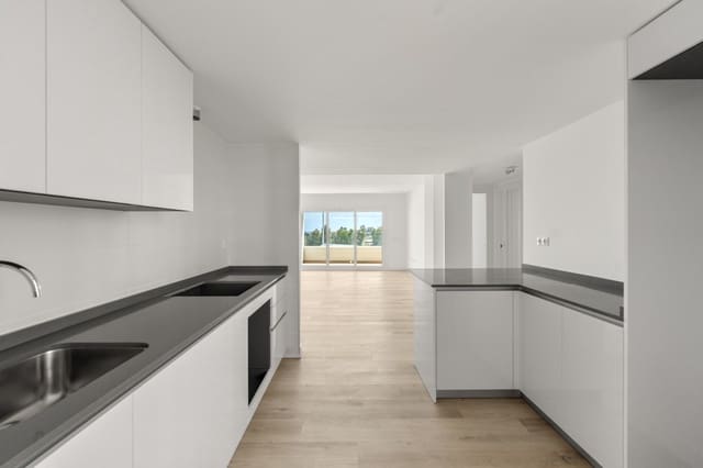 Apartamento de 3 habitaciones en Marbella en venta con piscina - 675.000 € (Ref: 10065504)