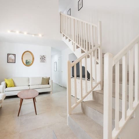 4 soverom Hus til salgs i Benamara, Estepona med svømmebasseng - € 582 000 (Ref: 10082224)