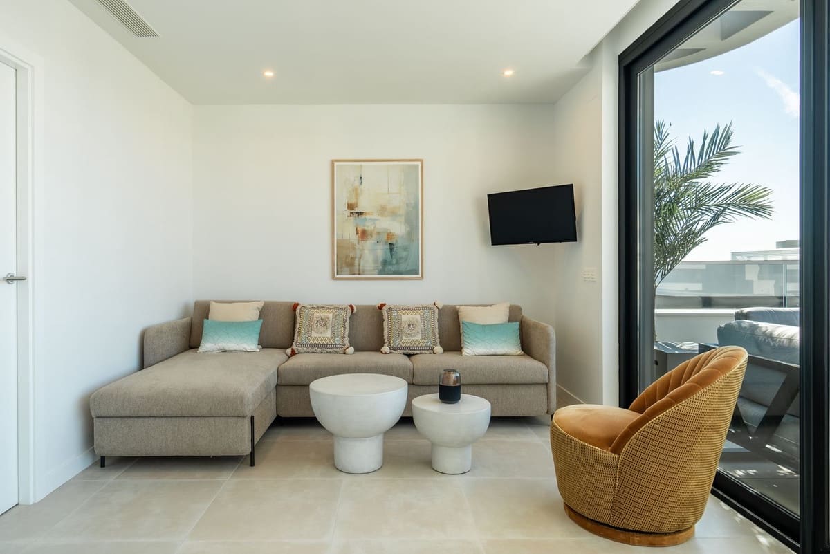 4 bedroom Apartment for sale in Benalmadena with pool garage - € 899,000 (Ref: 10082225)