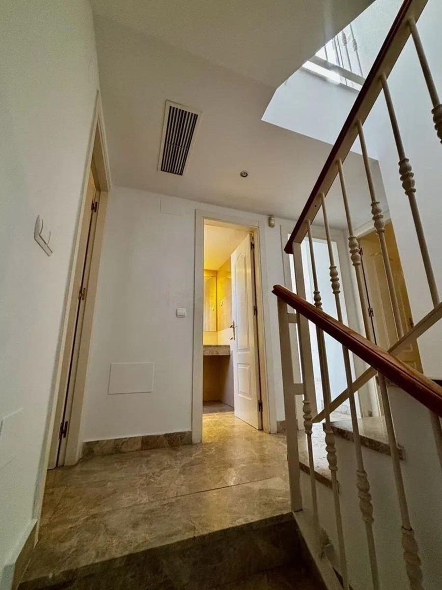 3 quarto Casa em Banda para venda em Nueva Andalucia com piscina garagem - 635 000 € (Ref: 10082226)