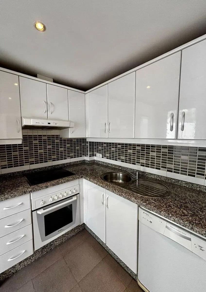 3 quarto Casa em Banda para venda em Nueva Andalucia com piscina garagem - 635 000 € (Ref: 10082226)