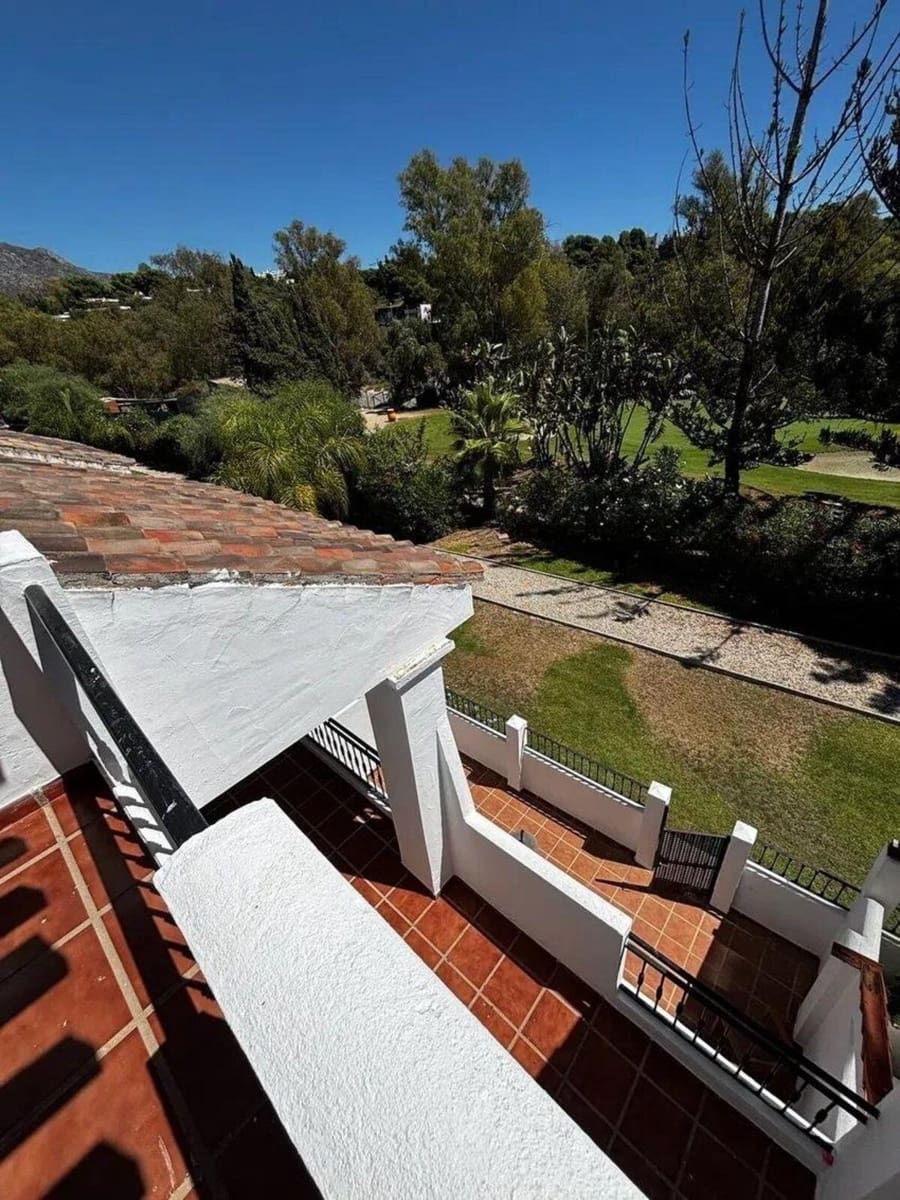 3 quarto Casa em Banda para venda em Nueva Andalucia com piscina garagem - 635 000 € (Ref: 10082226)