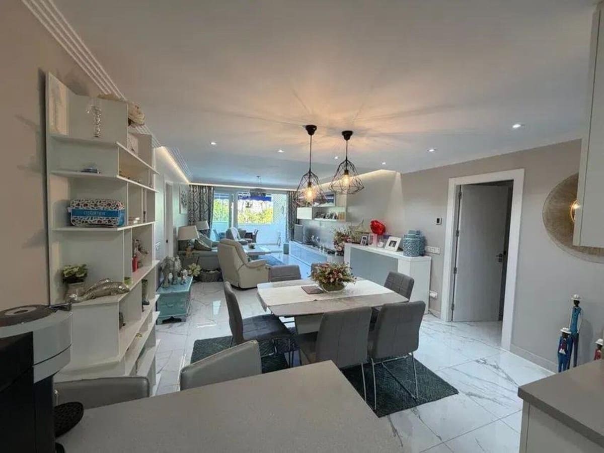 3 sovrum Lägenhet till salu i Puerto Banus med pool garage - 1 485 000 € (Ref: 10082228)