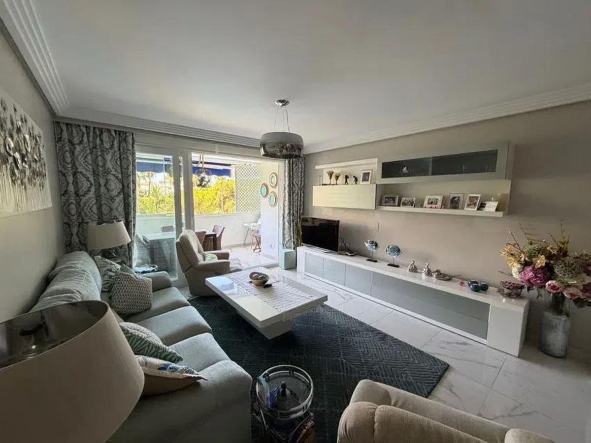 3 sovrum Lägenhet till salu i Puerto Banus med pool garage - 1 485 000 € (Ref: 10082228)