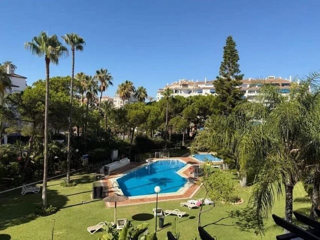 3 sovrum Lägenhet till salu i Puerto Banus, Marbella med pool garage - 1 485 000 € (Ref: 10082228)
