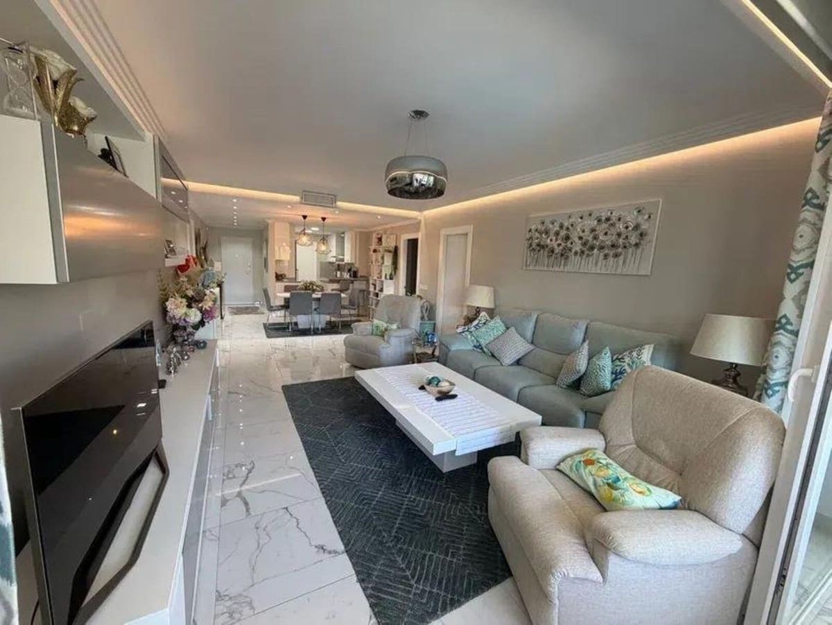 3 sovrum Lägenhet till salu i Puerto Banus med pool garage - 1 485 000 € (Ref: 10082228)