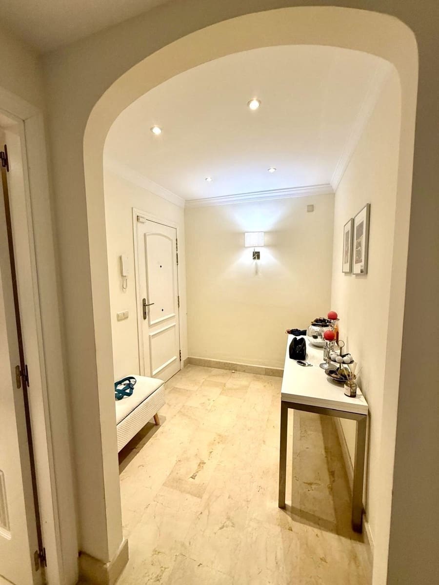 3 soverom Leilighet til salgs i Elviria med svømmebasseng garasje - € 655 000 (Ref: 10082229)