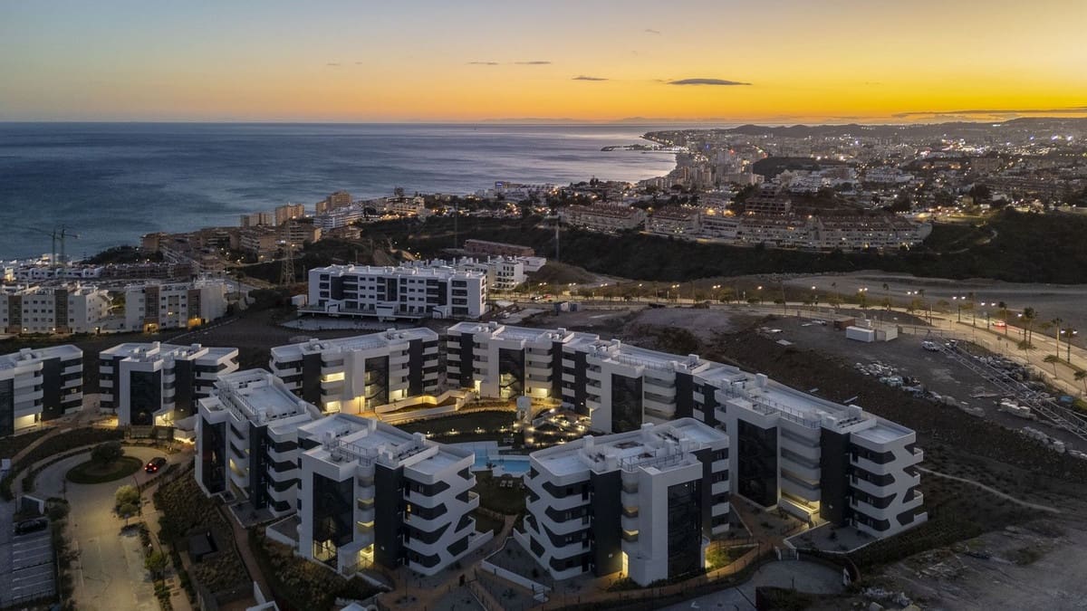 2 sypialnia Apartament na sprzedaż w Fuengirola z basenem garażem - 499 000 € (Ref: 10082231)