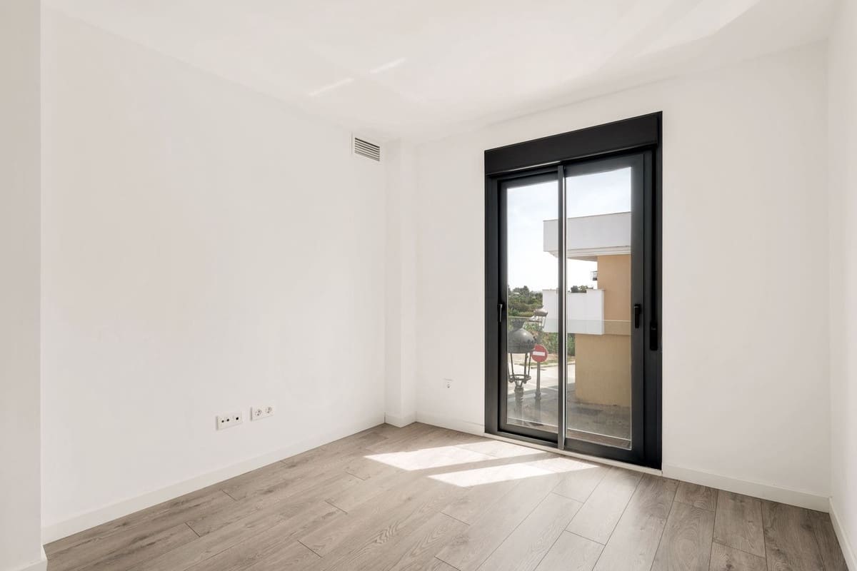 3 soverom Hus til salgs i Cancelada - € 450 000 (Ref: 10082233)