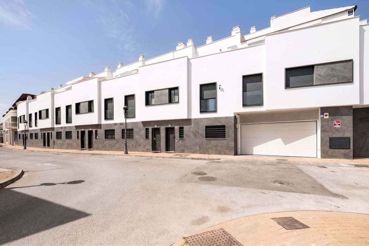 3 soverom Hus til salgs i Cancelada - € 450 000 (Ref: 10082233)
