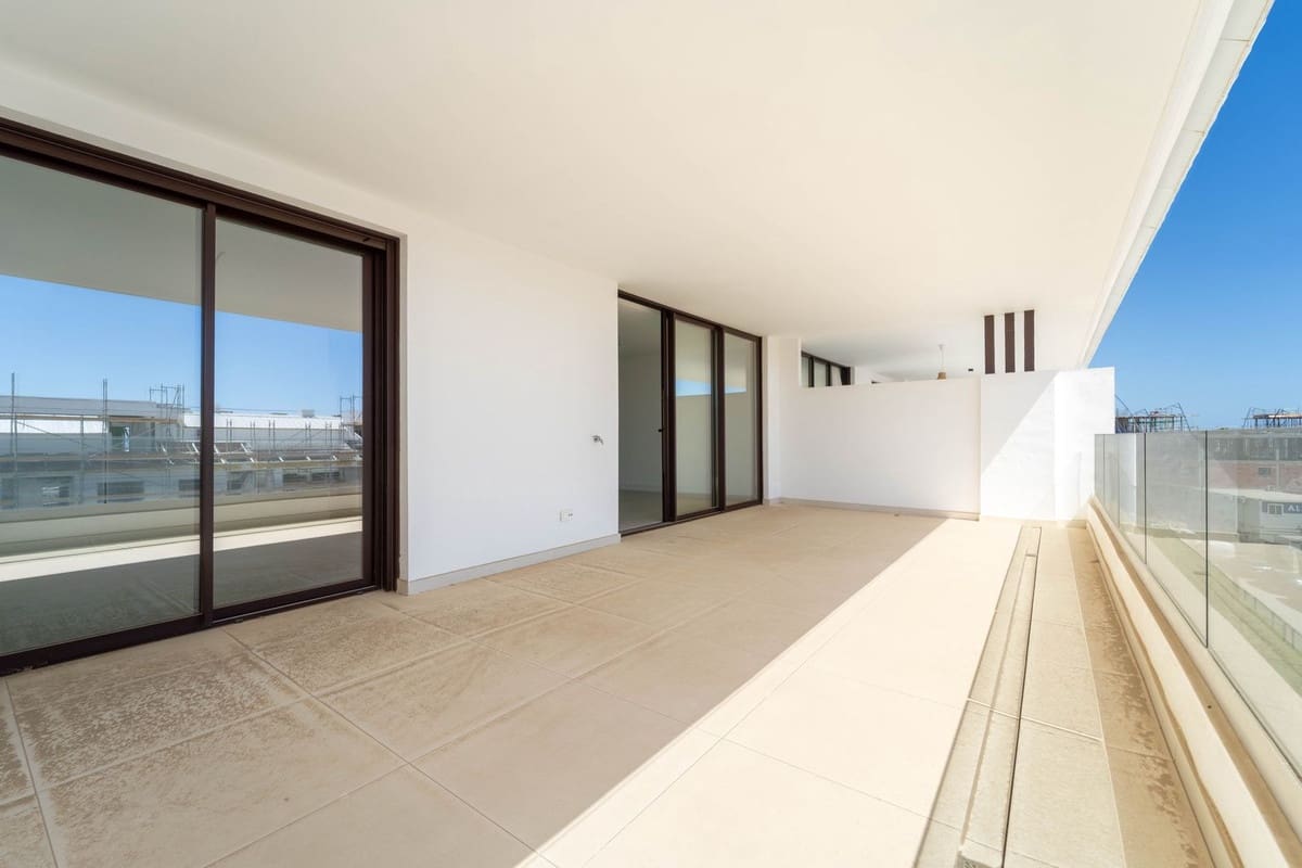 2 Zimmer Apartment zu verkaufen in Fuengirola mit Pool Garage - 539.000 € (Ref: 10082234)