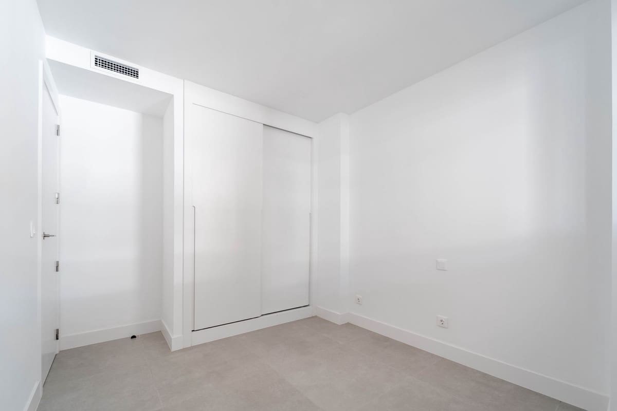 2 Zimmer Apartment zu verkaufen in Fuengirola mit Pool Garage - 539.000 € (Ref: 10082234)