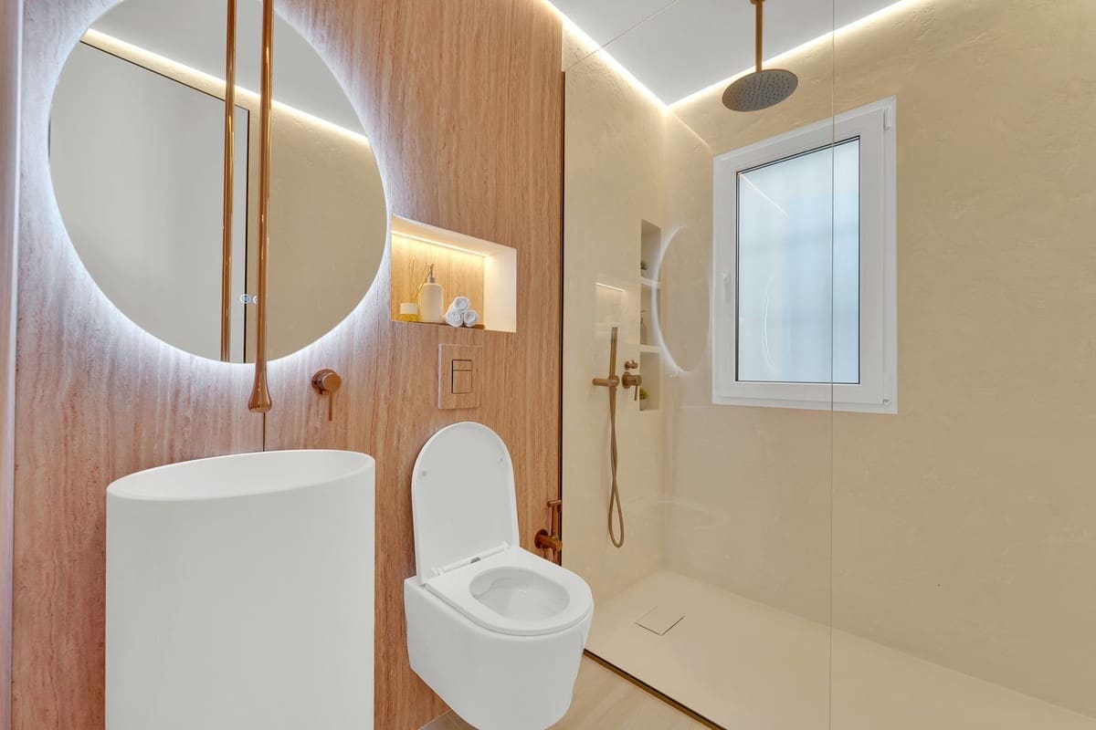 3 sypialnia Apartament na sprzedaż w Marbella z basenem garażem - 1 430 000 € (Ref: 10082235)