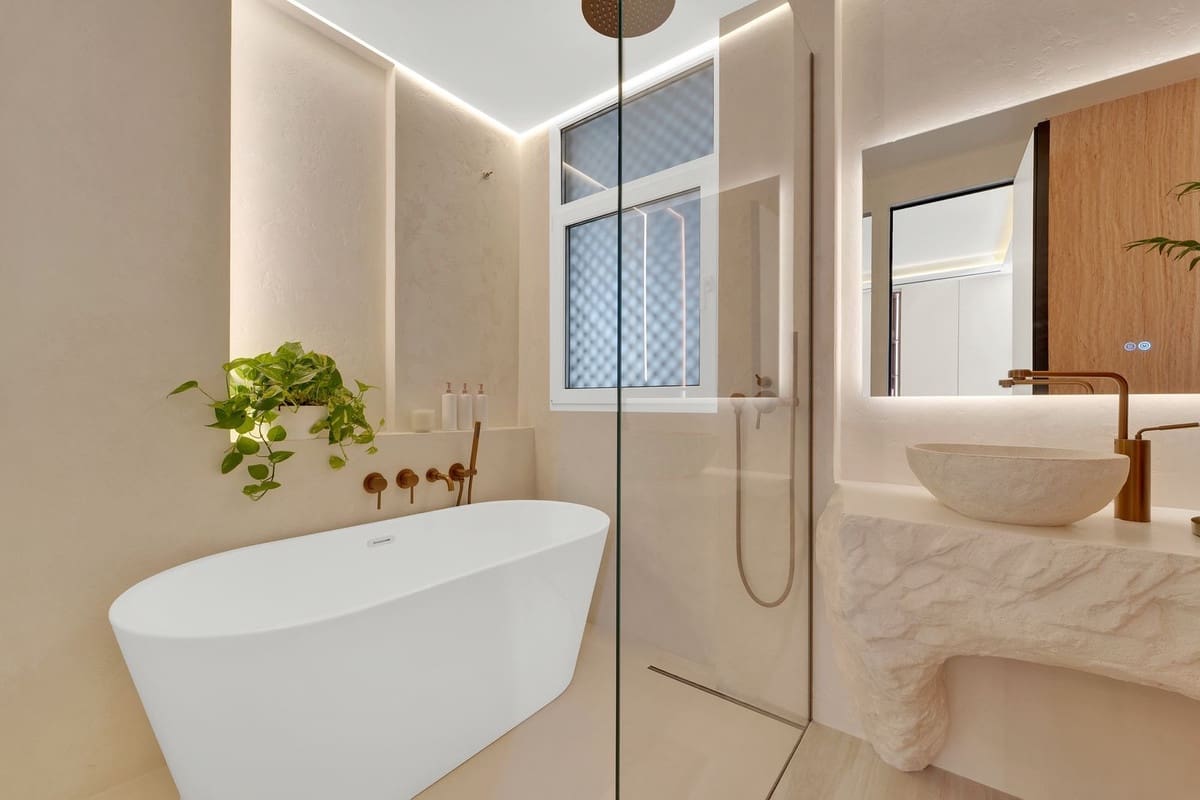 3 sypialnia Apartament na sprzedaż w Marbella z basenem garażem - 1 430 000 € (Ref: 10082235)