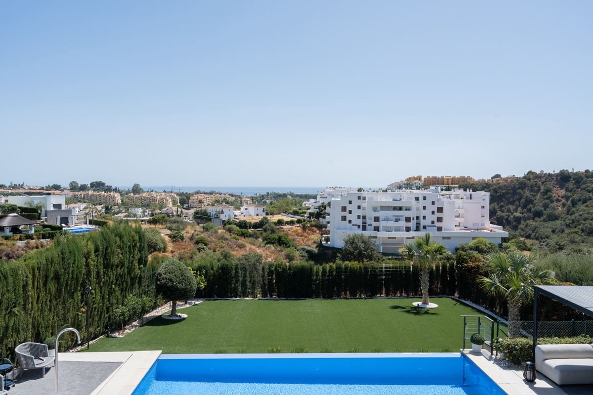 4 soverom Villa til salgs i Estepona med svømmebasseng - € 2 450 000 (Ref: 10082239)