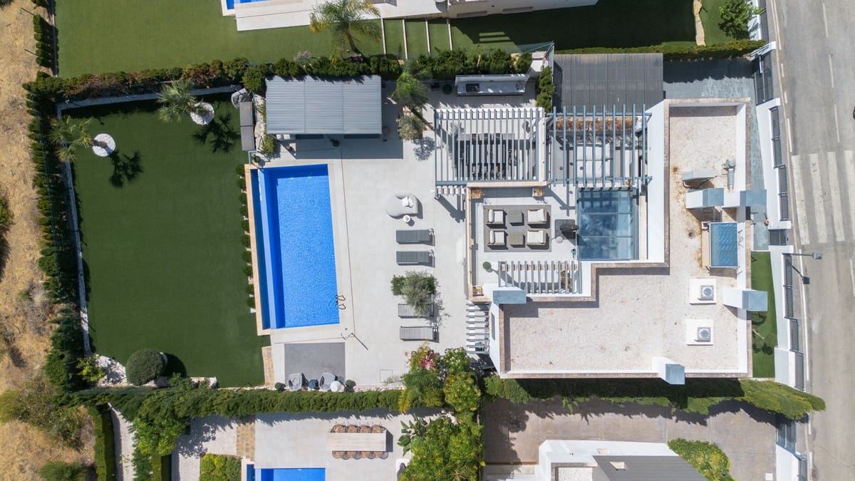 4 soverom Villa til salgs i Estepona med svømmebasseng - € 2 450 000 (Ref: 10082239)
