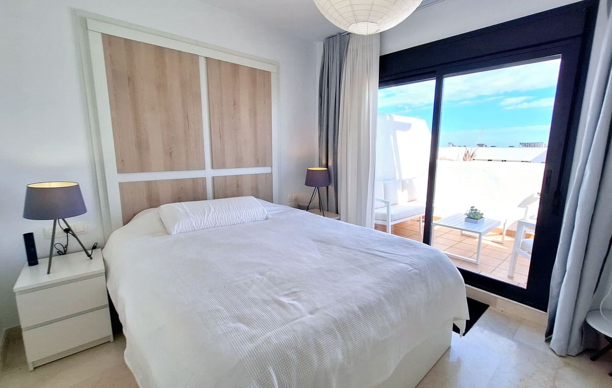 Apartamento de 2 habitaciones en Bahia de Casares en venta con piscina - 320.000 € (Ref: 10082240)