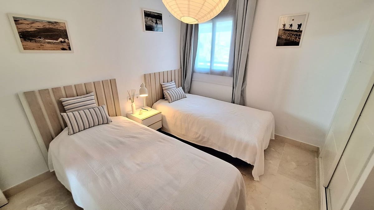 Apartamento de 2 habitaciones en Bahia de Casares en venta con piscina - 320.000 € (Ref: 10082240)
