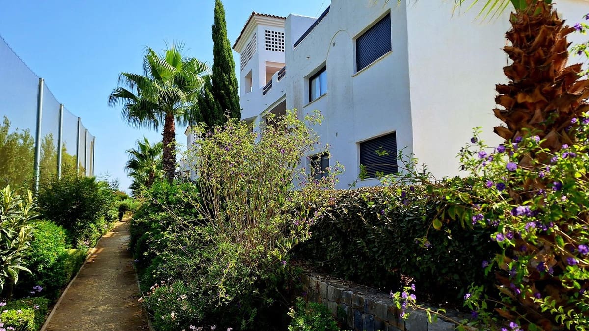 Apartamento de 2 habitaciones en Bahia de Casares en venta con piscina - 320.000 € (Ref: 10082240)