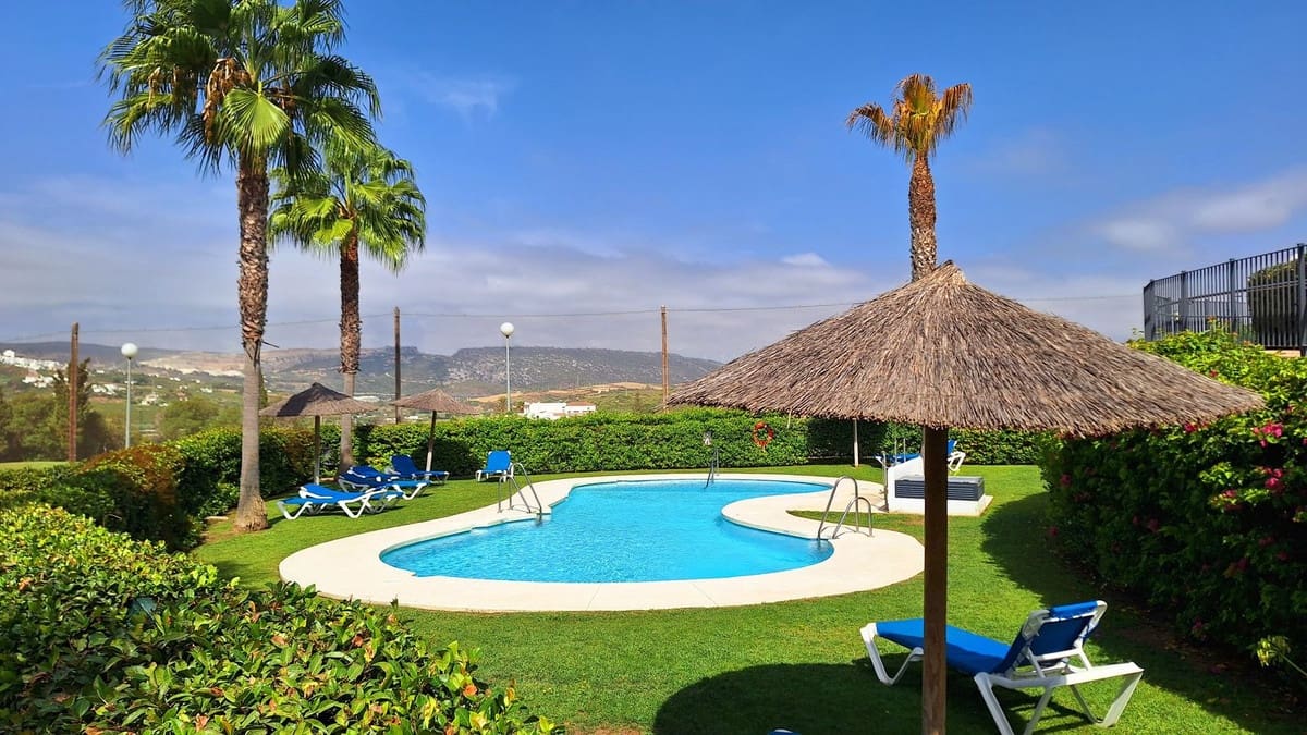 Apartamento de 2 habitaciones en Bahia de Casares en venta con piscina - 320.000 € (Ref: 10082240)